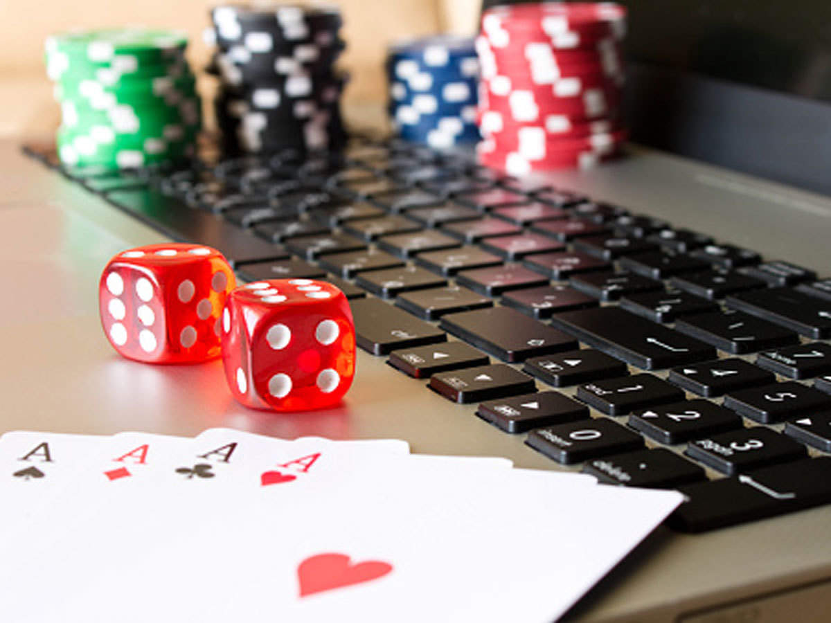 What Drives Us to Play Online Poker Games